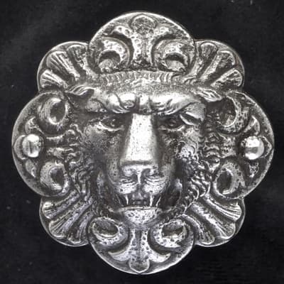 Scalloped Lion